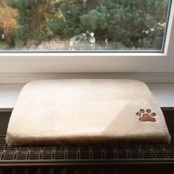 Pluschi Windowsill Seat 50 X 35 X 5cm (L X W X H) -Zooplus Store 12a50a 1 1