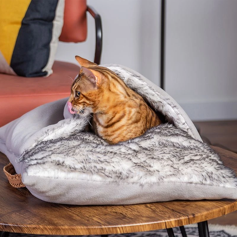 Modern Living Nairobi Cuddly Cushion 65 x 45 x 15cm (L x W x H) Modern Living Nairobi Cuddly Cushion 65 X 45 X 15cm (L X W X H) -Zooplus Store