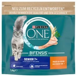 PURINA ONE Senior 7+ Chicken & Whole Grains Dry Cat Food 1.4kg