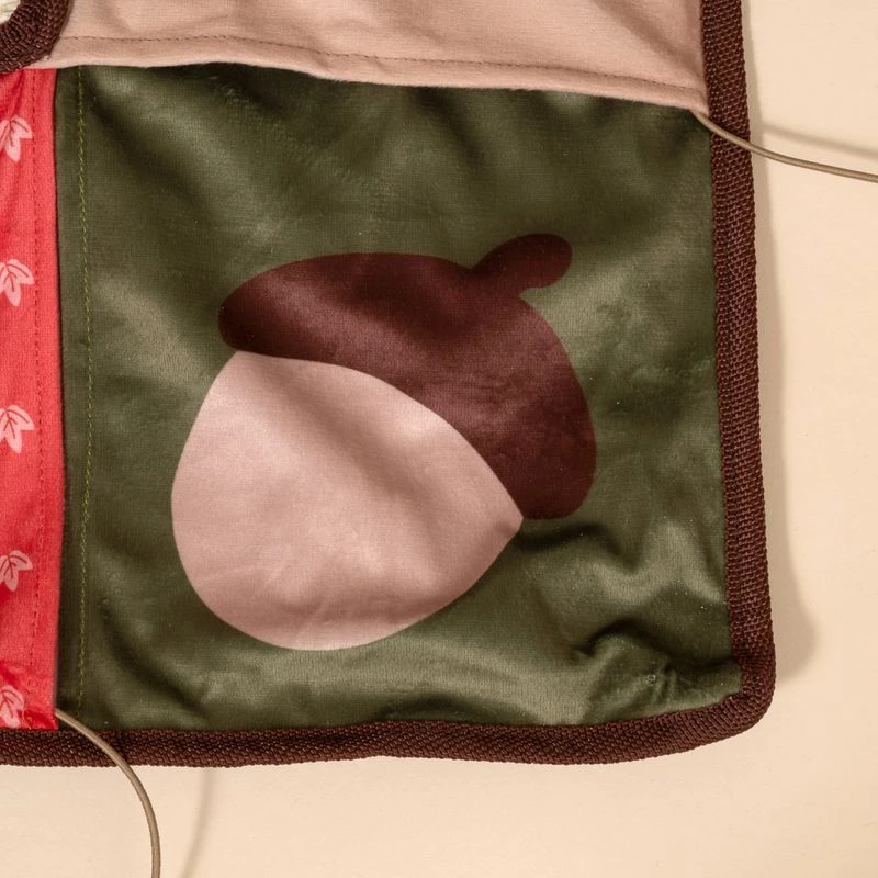 TIAKI Autumn Interactive Play Mat for Cats 1 Mat TIAKI Autumn Interactive Play Mat For Cats 1 Mat -Zooplus Store 586399 tiaki cat autumn interactive mat fg 1889 6